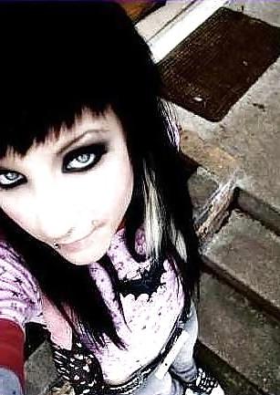 25P Emo Girls