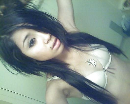 25P Emo Girls