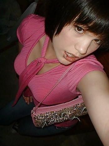 25P Emo Girls