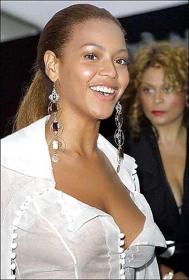 25P Celebrities nudes ,Topless, see through, nip slips