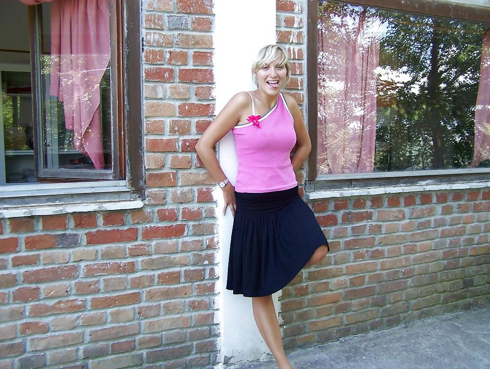 13P Sexy Pose of 20yo German Teen