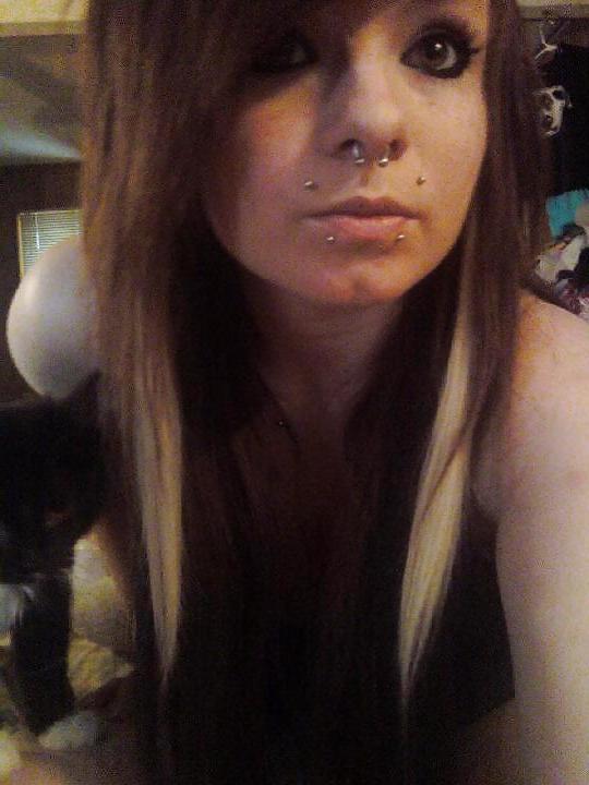 25P Chubby Emo