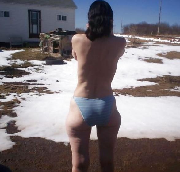 17P Canadian Mature Booty