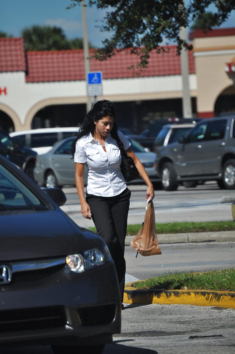 7P Latino Business Lady Booty