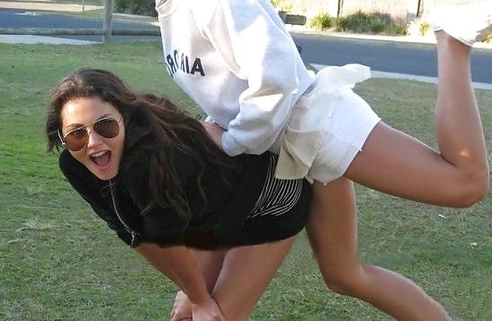 17P Phoebe Tonkin - Paparazzi and Homemade Stolen Pictures