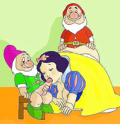 25P Erotic Cartoons 3 - Snow White Pics