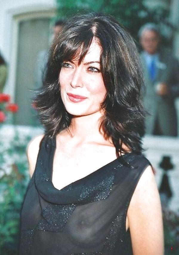 25P Beautiful Celebs Pokies 3 by TROC
