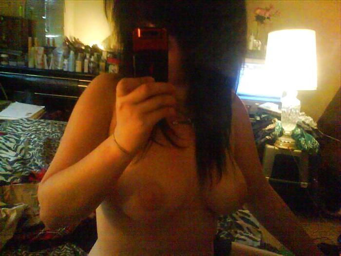 14P Emo girls