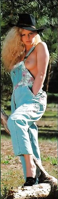 23P Manuela Lopez (Nue)