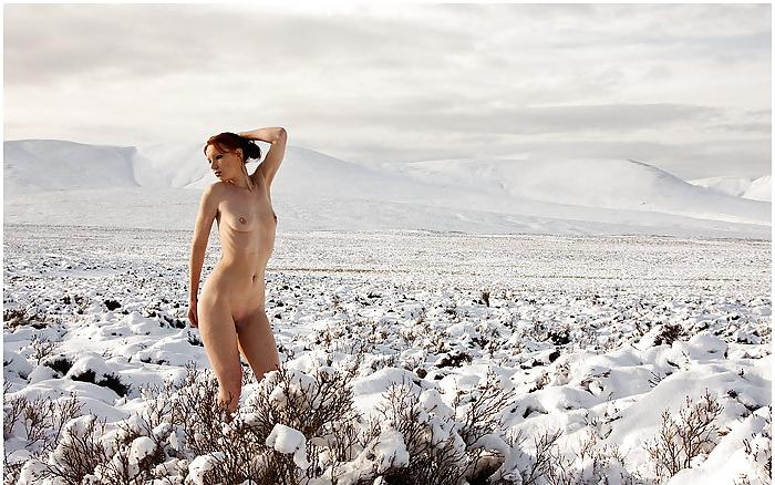 25P Snow girls 8: from Erotic 7