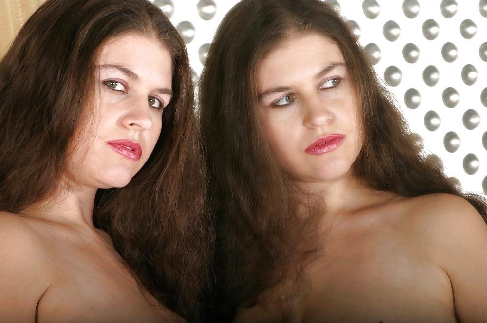 18P Big boobs spreads 