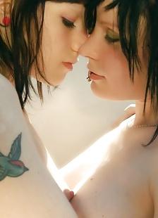 25P Tatt's & Pierced