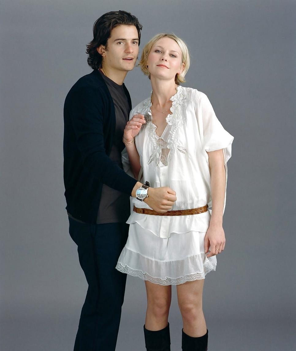 25P Sexy Kirsten Dunst