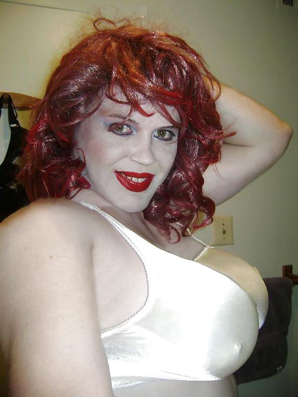 11P Satin crossdresser