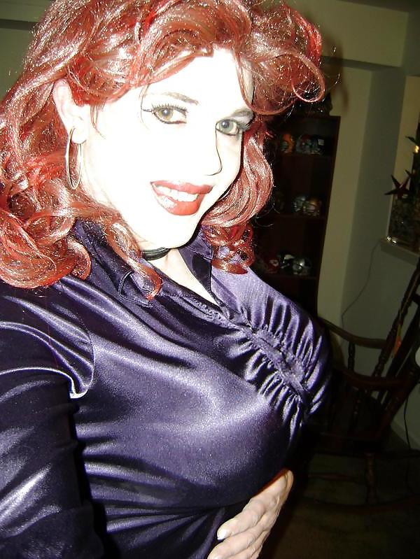 11P Satin crossdresser
