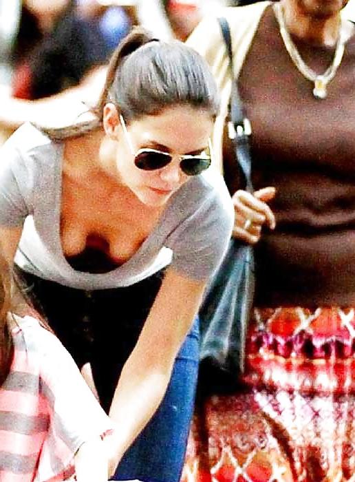 25P Beautiful Celebs 8 by Voyeur TROC