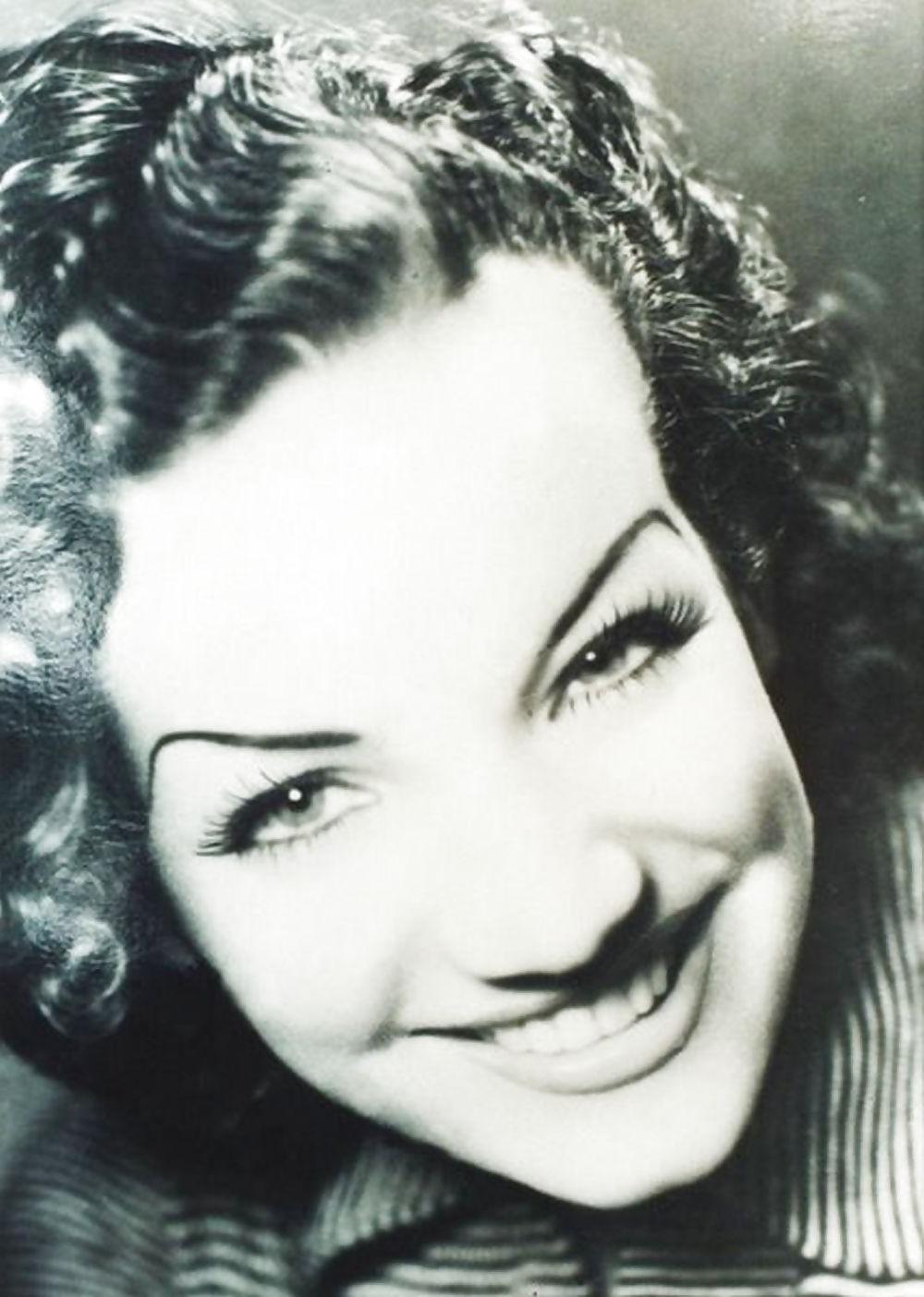 20P Vintage celebrities - Carmen Miranda