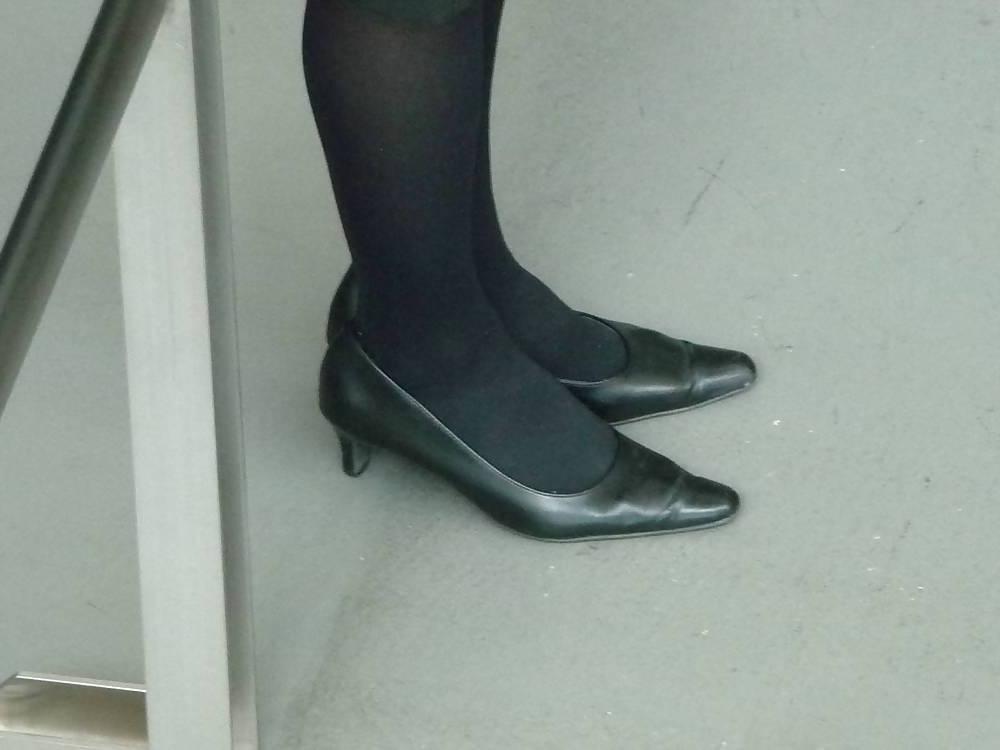 16P Japanese Candids - Feet on the Street 24