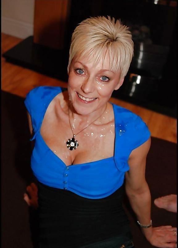 25P Cum on her