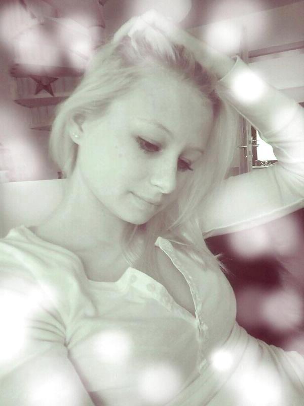 25P German Girl 6