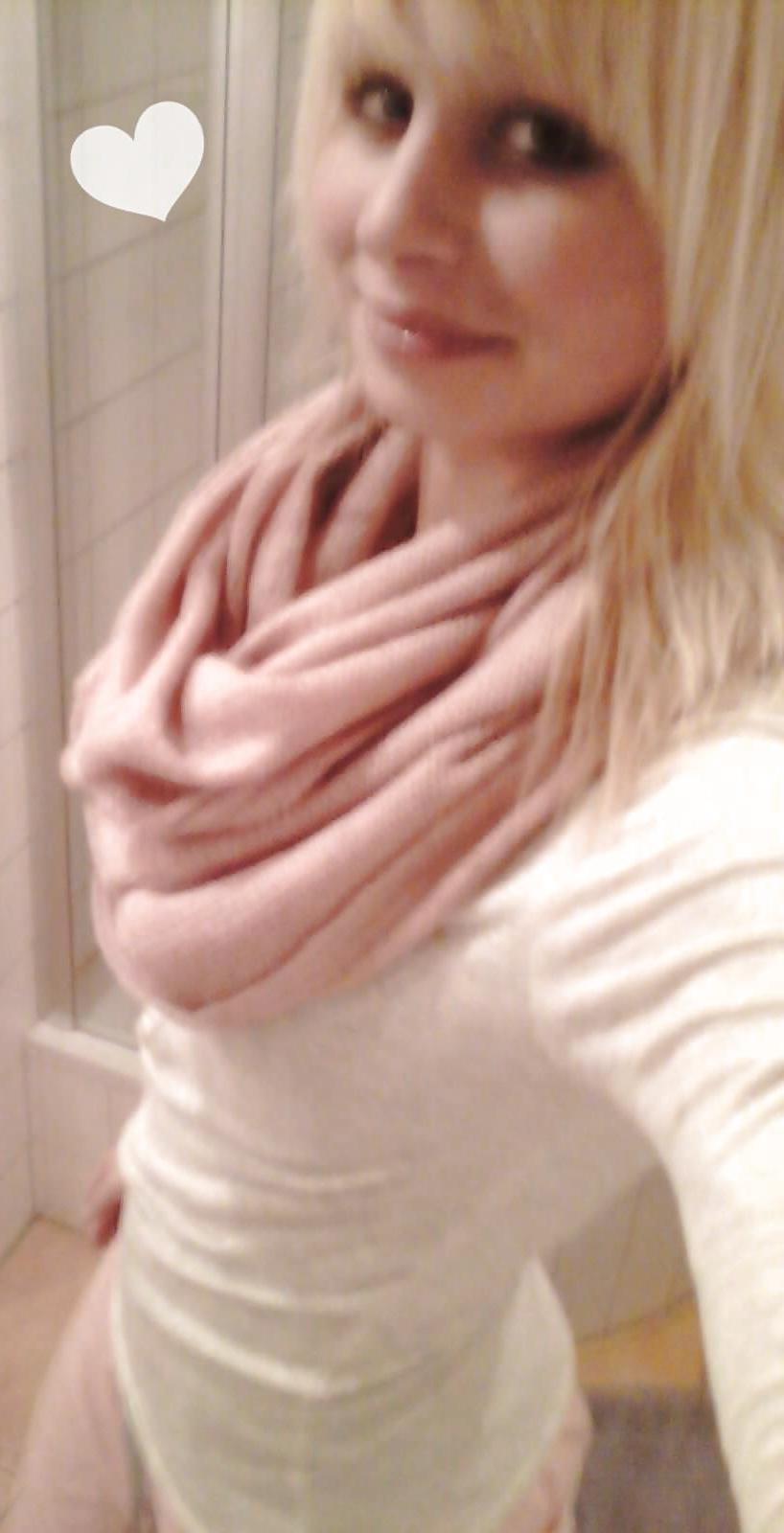 25P German Girl 6