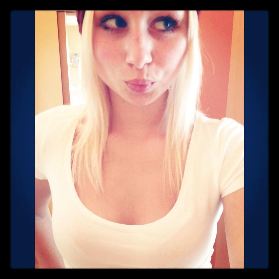 25P German Girl 6