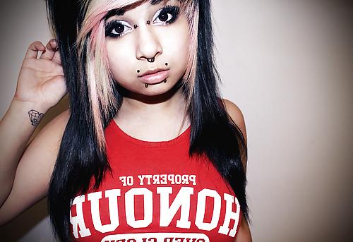24P Few more Punker chicks. tattooed. emo. rockabilly.