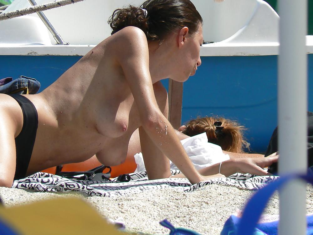 13P Spy beach
