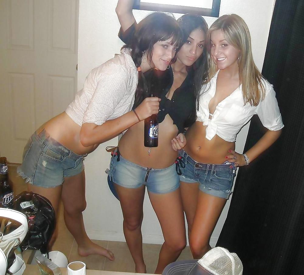 25P Queens in Jeans LXXVII