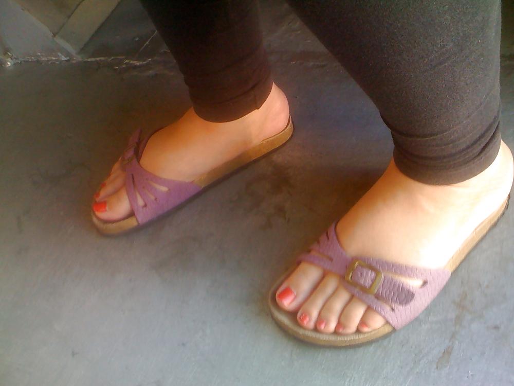 4P Yummier Pinay Feet 2