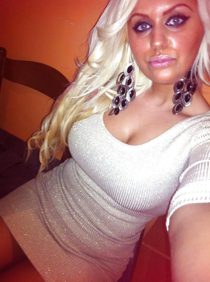 24P Croatian girl: Senada