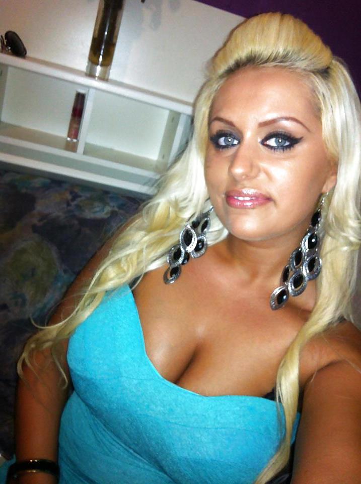 24P Croatian girl: Senada