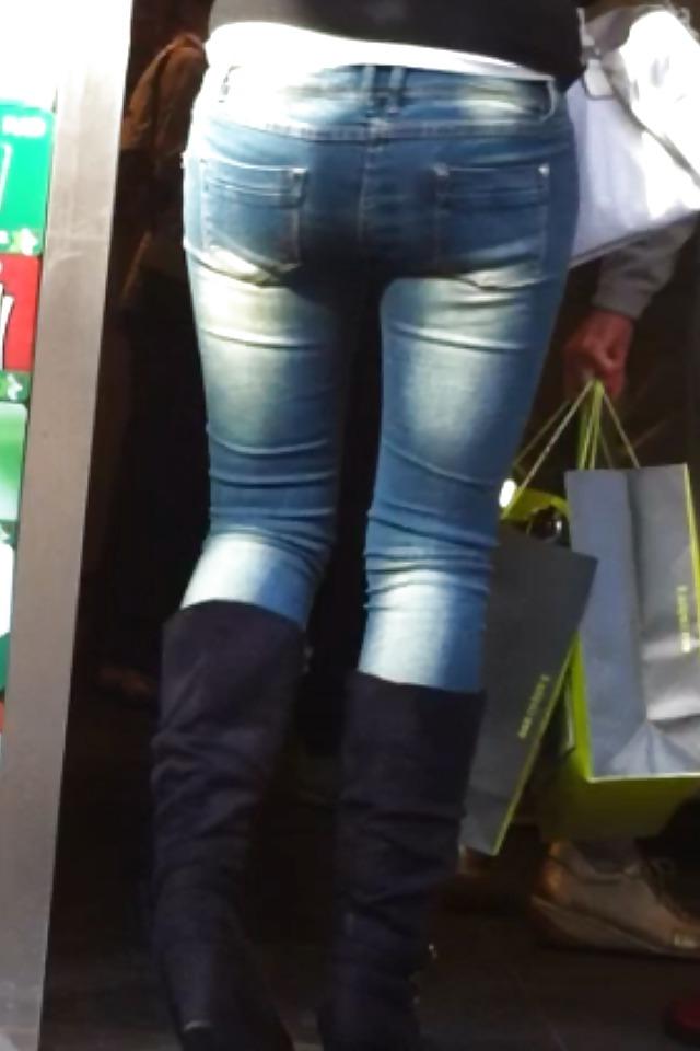 8P BEST ASSES - street 5 (comment please)