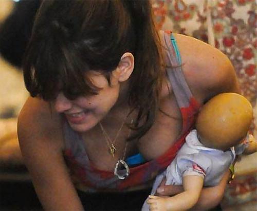 25P Beautiful Celebs Nipslip 5 by Voyeur TROC