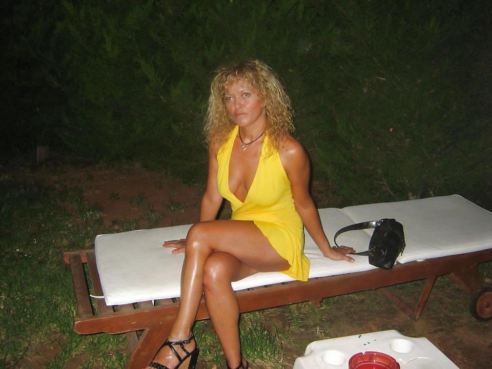 16P Amateur girls and mature