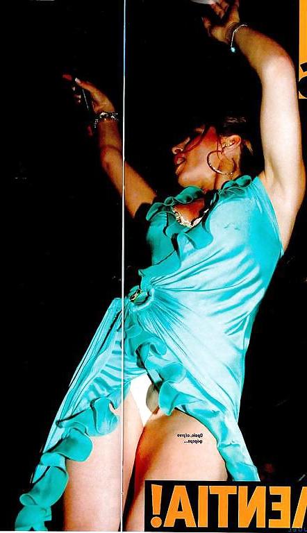 25P Greek celebs upskirts