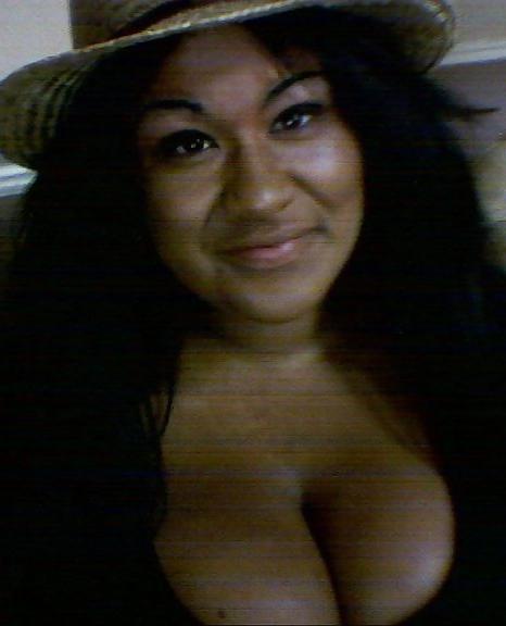 25P Big Boobs on Paislee