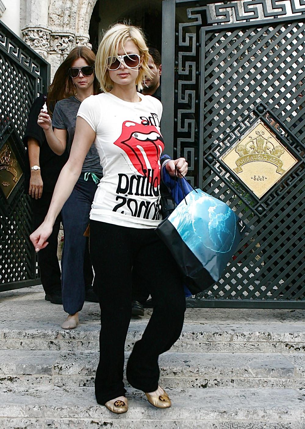 25P Paris hilton