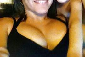 7P Big boobs slutty mom