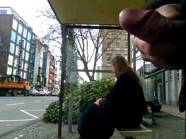 18P Neue öffentliche Masturbation