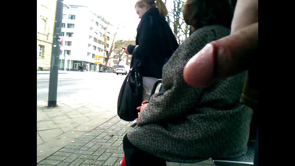 18P Neue öffentliche Masturbation