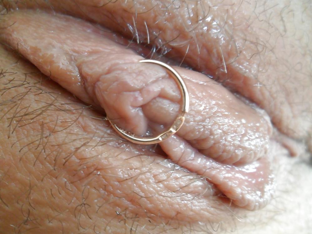 8P My Pierced Pussy 8-P