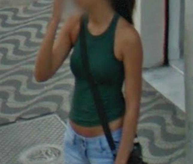 25P Candid Street Amatuer