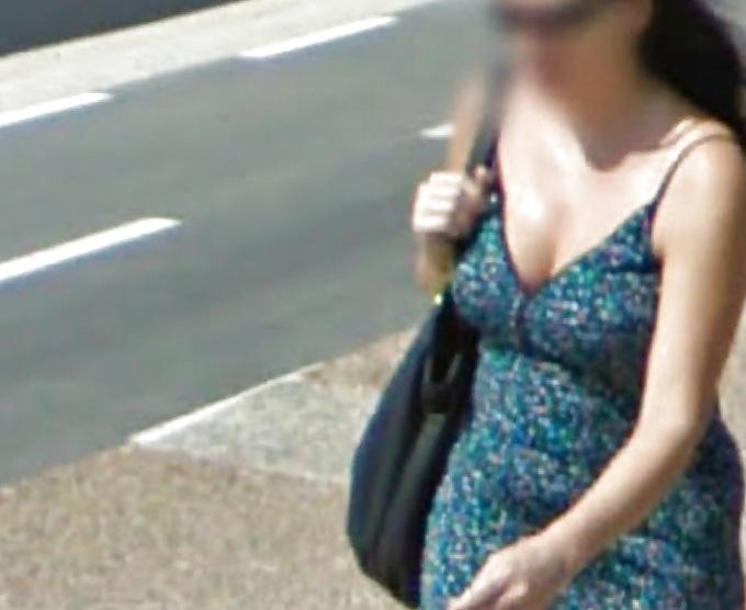 25P Candid Street Amatuer