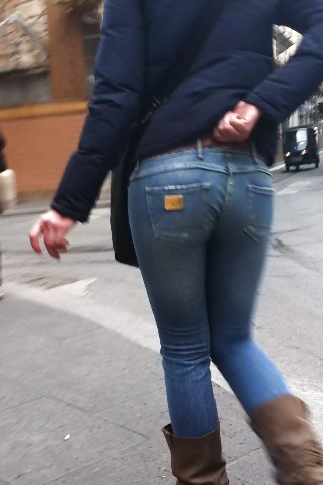 10P BEST ASSES - street 3 (comment please)