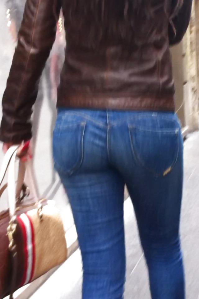 10P BEST ASSES - street 3 (comment please)