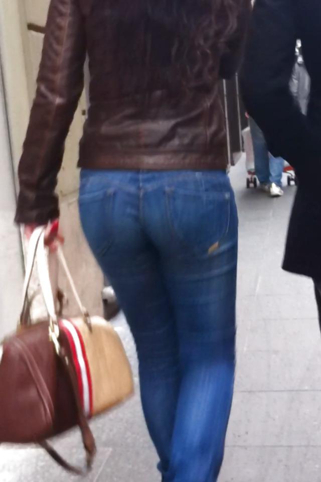 10P BEST ASSES - street 3 (comment please)