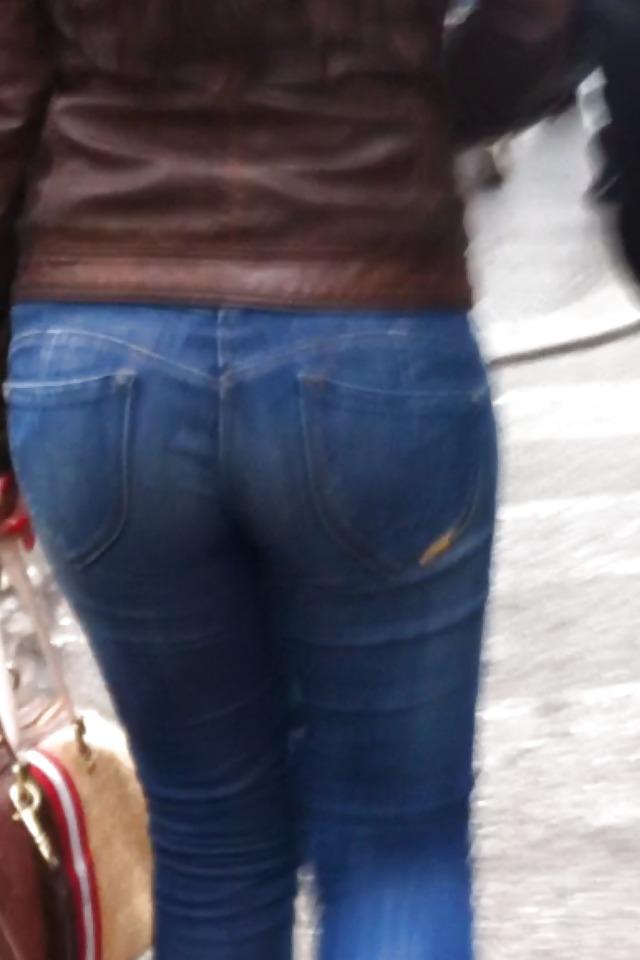 10P BEST ASSES - street 3 (comment please)