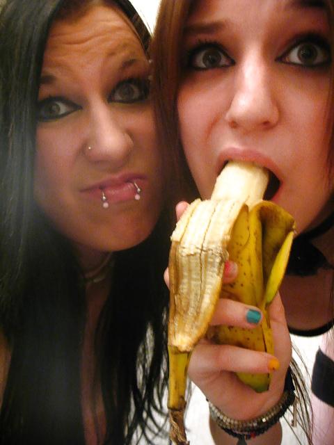 25P Emo Bitches