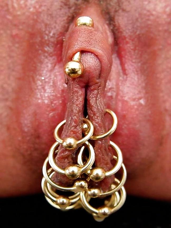 25P Pussy Piercing 2